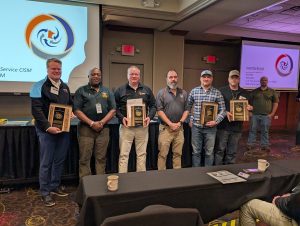 PXL_20251204_192820148